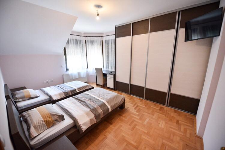 Apartman Natalija Баня Лука Екстериор снимка